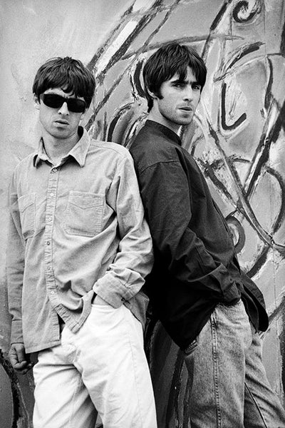 Oasis photographed in 1994 by Kevin Cummins – LA MAISON REBELLE