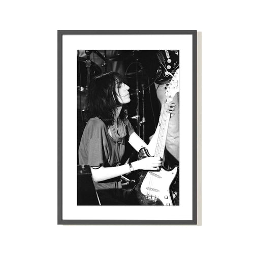 Patti Smith Plays Guitar, 1976